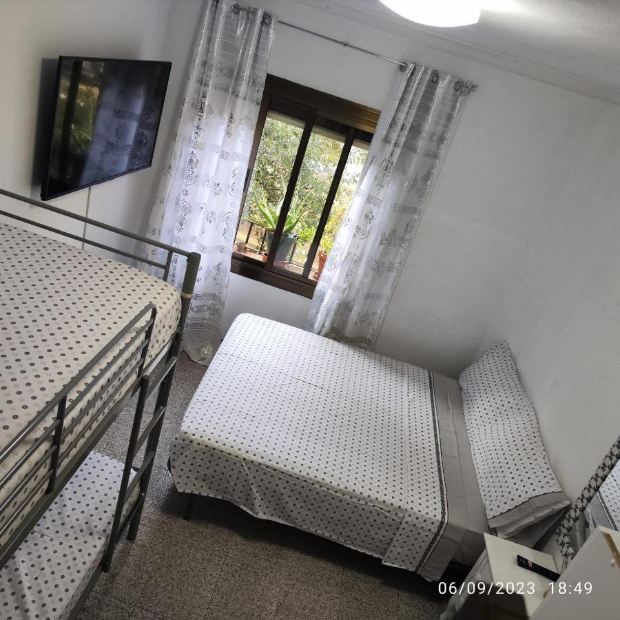 Appartement Apto Barcelona C R à Santa Coloma de Gramanet Extérieur photo