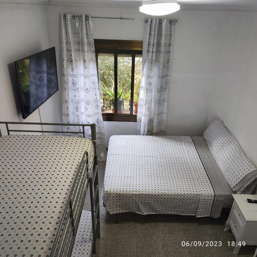 Appartement Apto Barcelona C R à Santa Coloma de Gramanet Extérieur photo